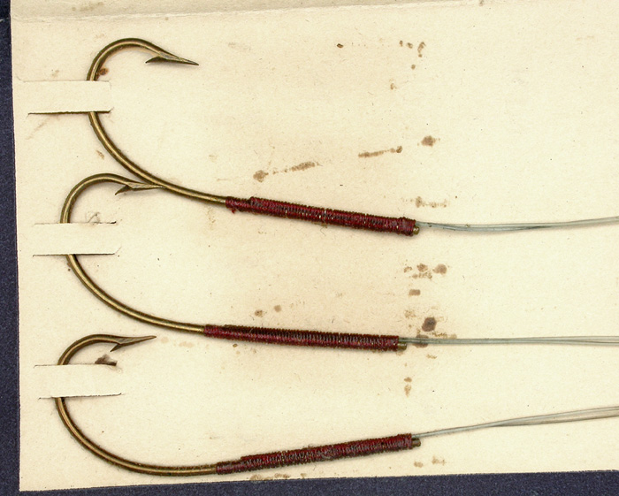 28b  Gillen's Sure Catch, Extra Quality snelled hooks, sproat, 3/0, double gut, bronzed.